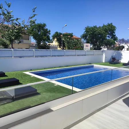 New Colossus With Pool Villa