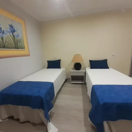 New Colossus With Pool Villa Ferreiras