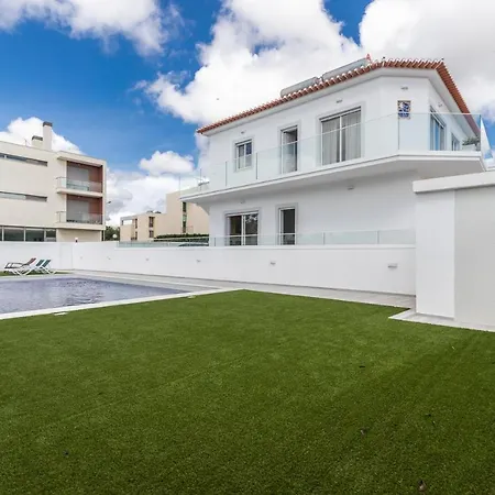New Colossus With Pool Villa